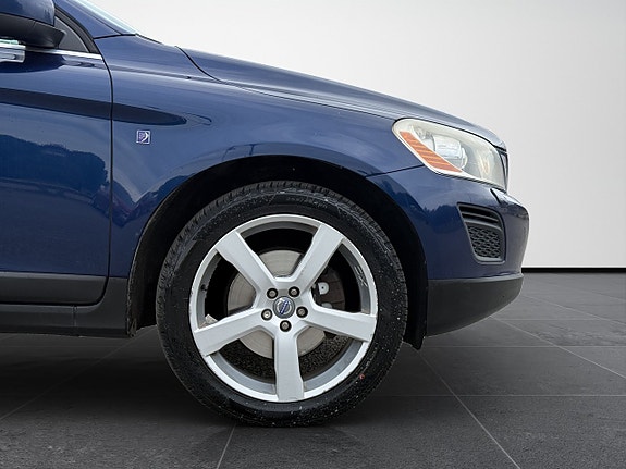 Volvo XC60 9 of 30