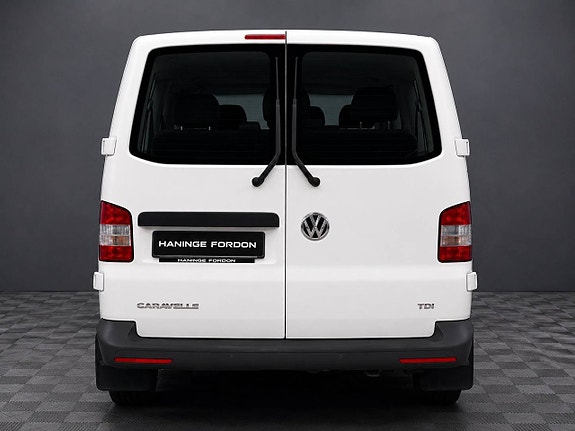 Volkswagen Caravelle 5 of 5