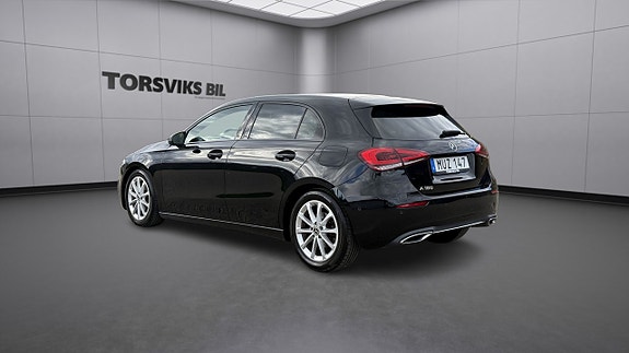 Mercedes-Benz A180 3 of 5