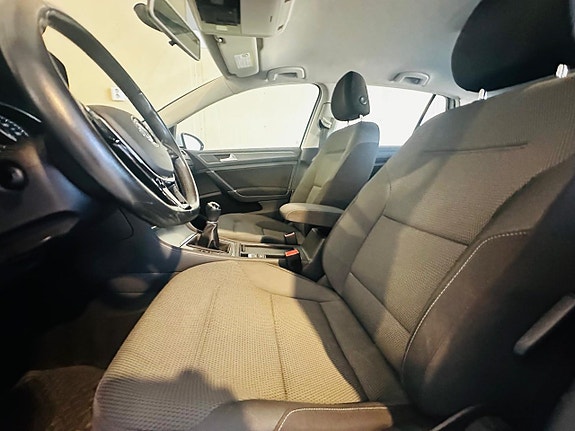 Volkswagen Golf-Serie 10 of 16