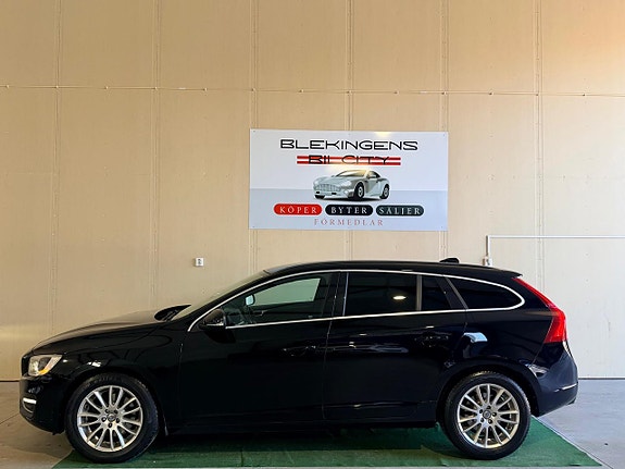 Volvo V60 16 of 18