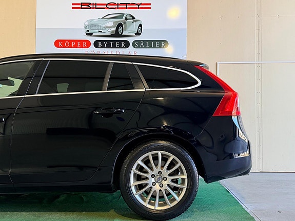 Volvo V60 15 of 18