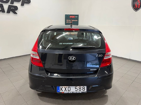 Hyundai i30 8 of 17