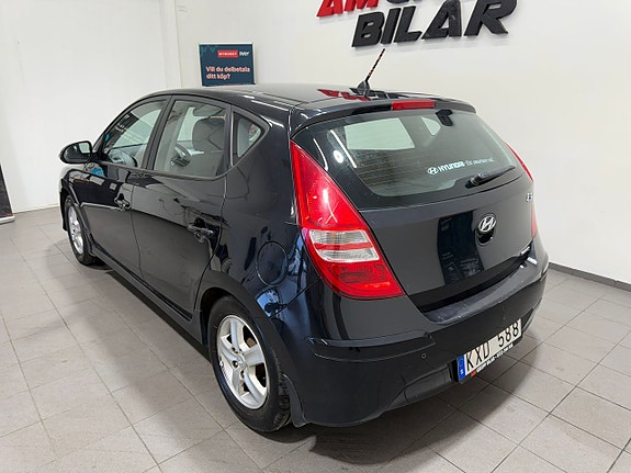 Hyundai i30 10 of 17