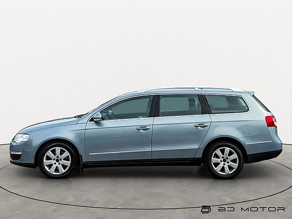 Volkswagen Passat 2 of 5