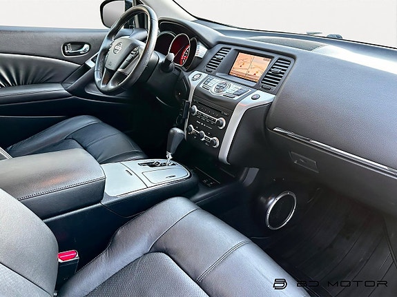 Nissan Murano 10 of 16