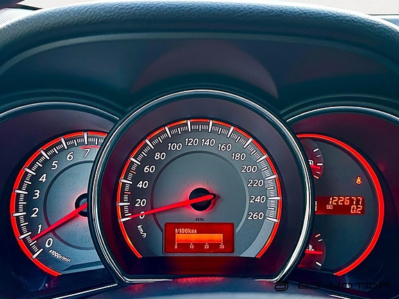 Nissan Murano 12 of 16