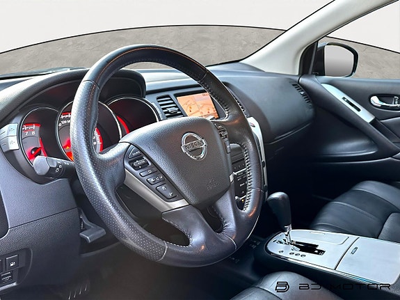 Nissan Murano 9 of 16