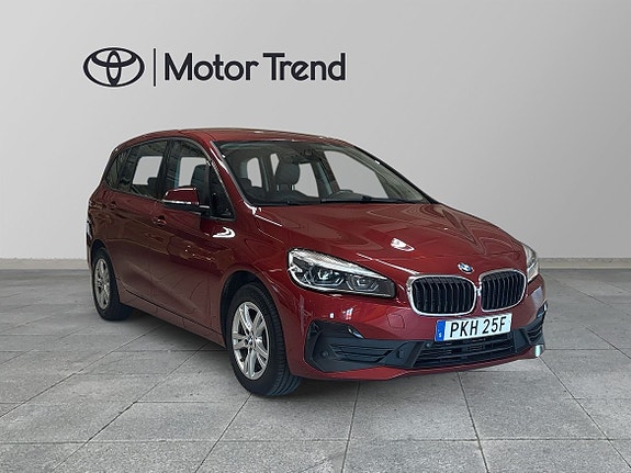 BMW 218i 6 of 11