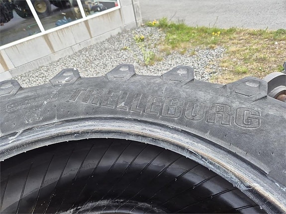 Michelin 540/65X30 5 of 5