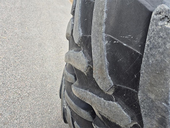 Michelin 540/65X30 3 of 5