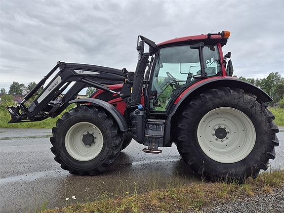 Valtra N174 5 of 7