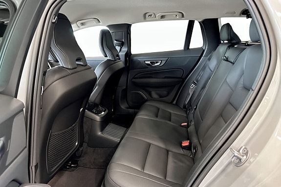 Volvo V60 10 of 14