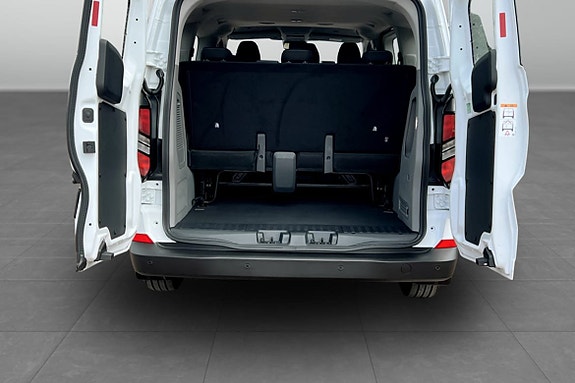 Ford Transit Custom 10 of 10