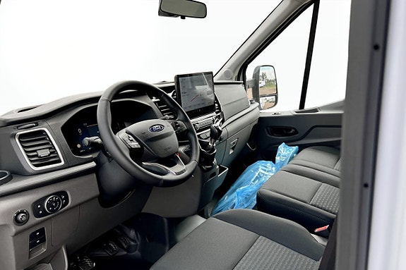 Ford Transit 4 of 5