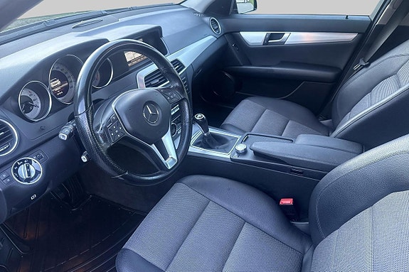 Mercedes-Benz C180 5 of 5