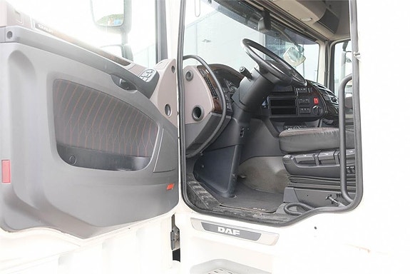 DAF XF 530 med NTM skåpbyggnation 9 of 14