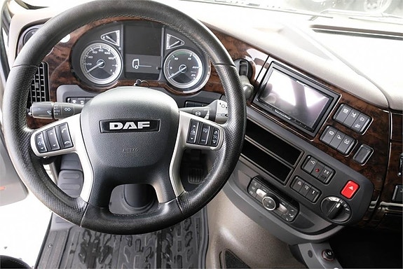 DAF XF 530 NTM skåpbil 5 of 14