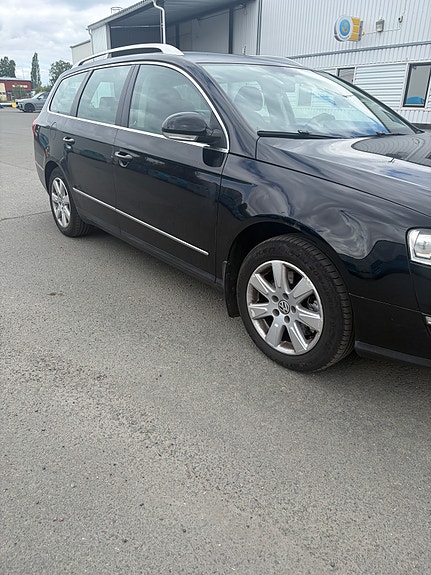 Volkswagen Passat 4 of 5