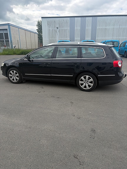 Volkswagen Passat 3 of 5