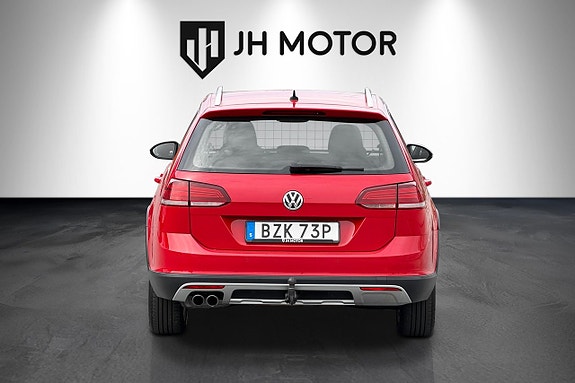 Volkswagen Golf Alltrack 4 of 5