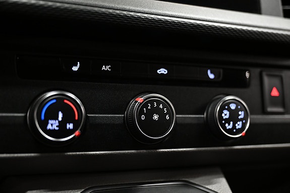 Volkswagen Transporter 24 of 29