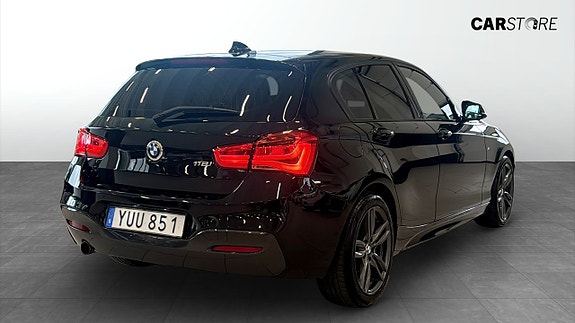 BMW 118i 2 of 5