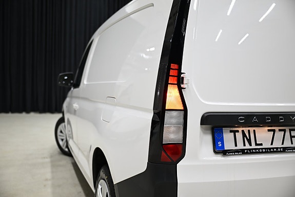 Volkswagen Caddy 10 of 27