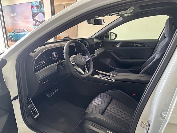 Volkswagen Passat 5 of 5