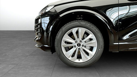 Audi Q6 e-tron 6 of 13