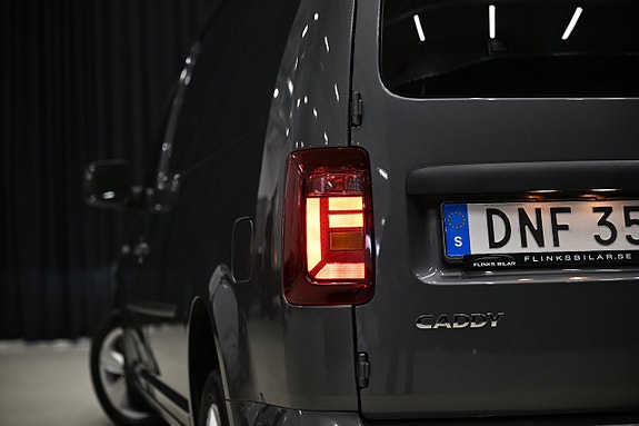 Volkswagen Caddy Maxi 8 of 25