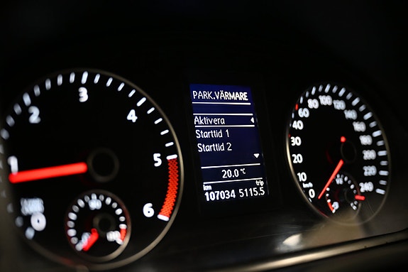 Volkswagen Caddy Maxi 16 of 25