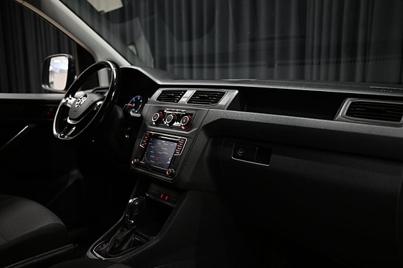 Volkswagen Caddy Maxi 23 of 25