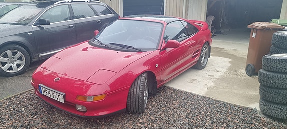 Toyota MR2 4 of 5