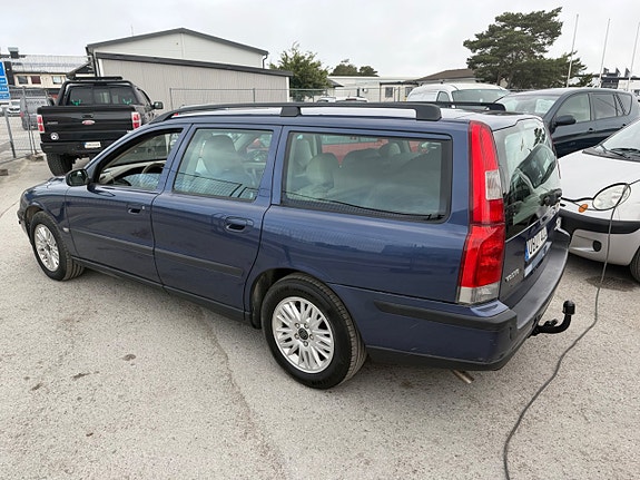Volvo V70 5 of 5