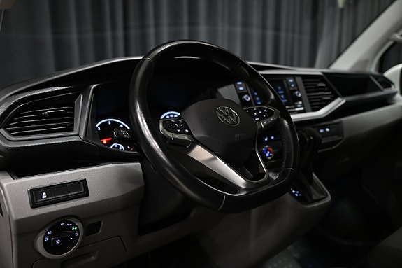 Volkswagen Transporter 11 of 26