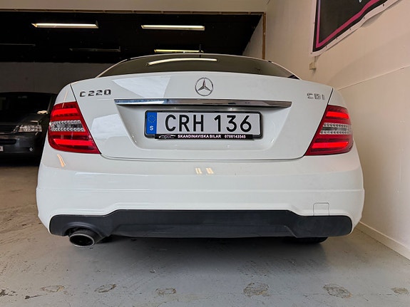 Mercedes-Benz C220 9 of 18