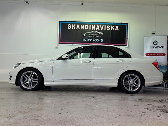 Mercedes-Benz C220 2 of 18