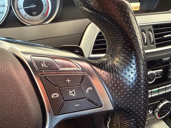Mercedes-Benz C220 17 of 18