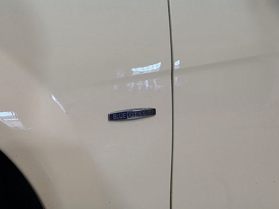 Mercedes-Benz C220 6 of 18