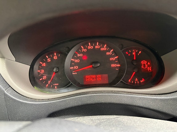 Renault Master 2 of 5