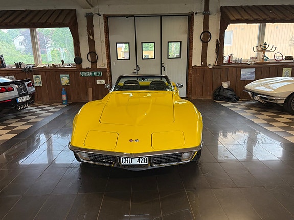 Chevrolet Corvette 5 of 5