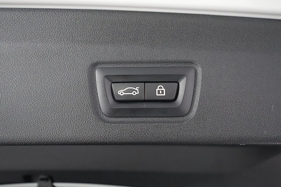 BMW i4 29 of 29