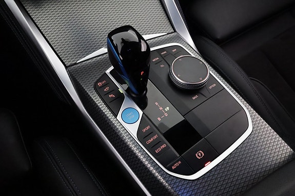 BMW i4 26 of 29