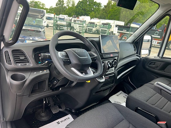 Iveco Daily 72C14G A8 CNG Skåpbil med Z-Lift 12 of 12