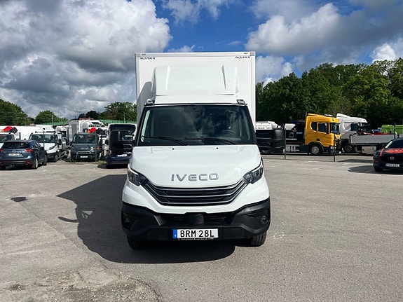 Iveco Daily 72C14G A8 CNG Skåpbil med Z-Lift 4 of 12