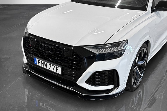 Audi RS Q8 28 of 30