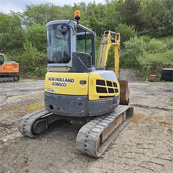New Holland E50 B SR - Minigravemaskine / mini excavator 5 t 8 of 30
