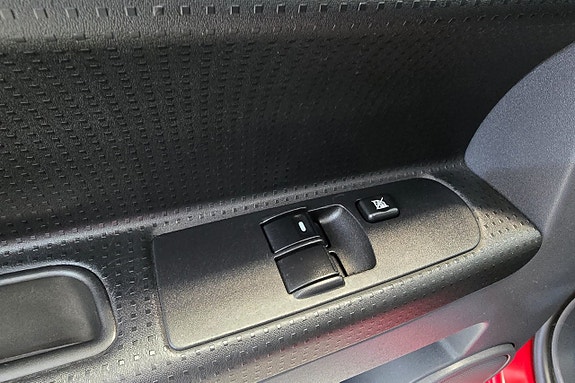 Mitsubishi Colt 12 of 18