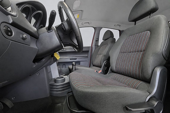 Mitsubishi Colt 9 of 18